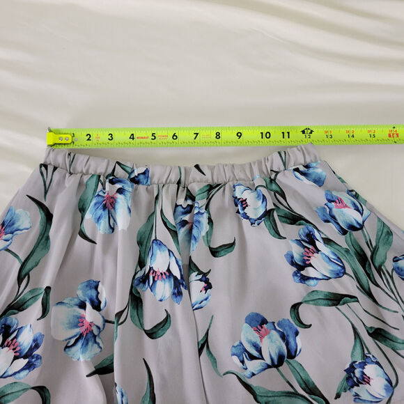 Peach Love Shorts Womens Small Gray High Rise Floral Lined Stretch Waist - Picture 3 of 10